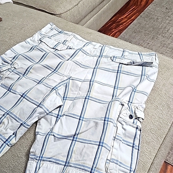 Old Navy Cargo Shorts men's Butterscotch color sz 40 - Picture 11 of 11